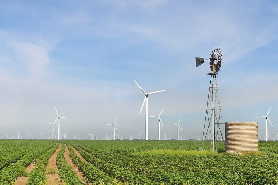 wind energy and agriculture side by side