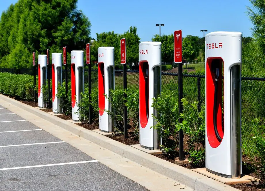 Different Types of Electric Vehicle Charging Stations