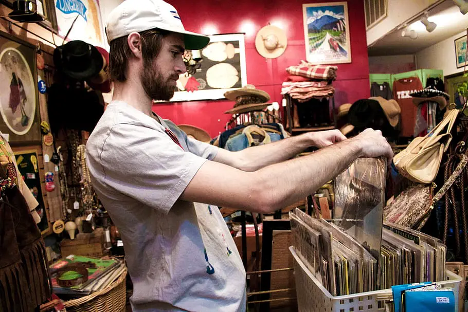 Why Thrifting is Better than Fast Fashion 3 Green Ways Sustainably