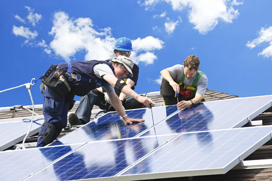 How Solar Panels Work - Installation