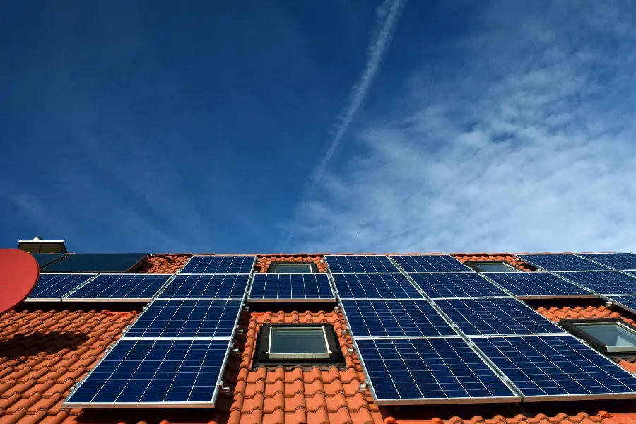 Sustainable Home Energy Use - The Impact of Solar Power on Electricity Bills
